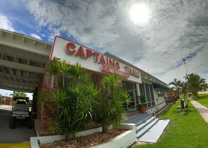Captain\'S Table Hotel By Everglades Adventures